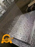 如何防止數(shù)控沖床板材的變形發(fā)生